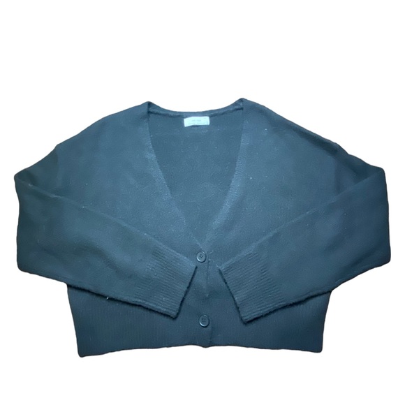 ☕️ BLACK WAIST/CROP KNIT CARDIGAN | Black | Size M ☕️ - Picture 1 of 4